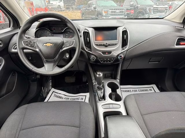 2016 Silver Ice Metallic Chevrolet Cruze LT FWD Sedan