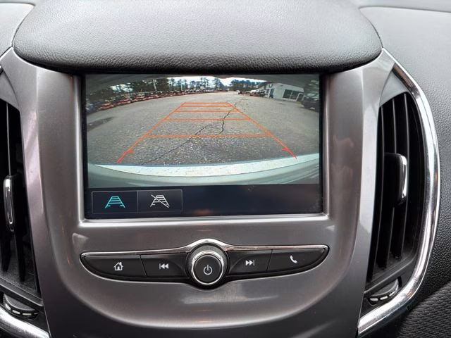 2016 Silver Ice Metallic Chevrolet Cruze LT FWD Sedan