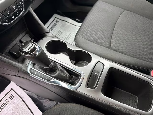 2016 Silver Ice Metallic Chevrolet Cruze LT FWD Sedan