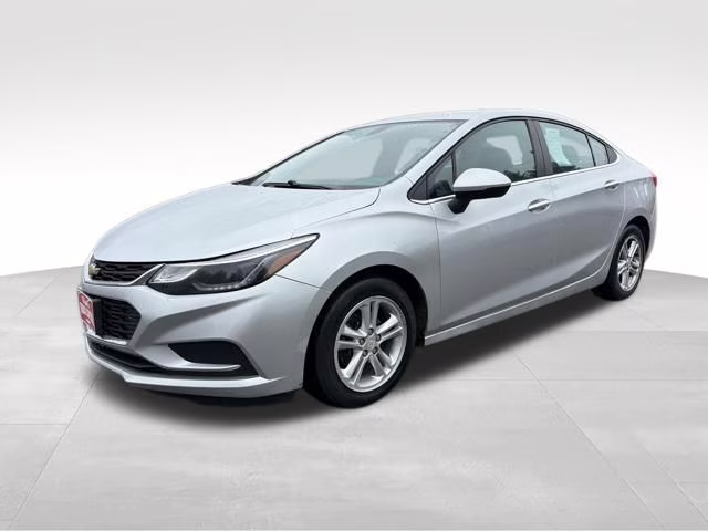 2016 Silver Ice Metallic Chevrolet Cruze LT FWD Sedan