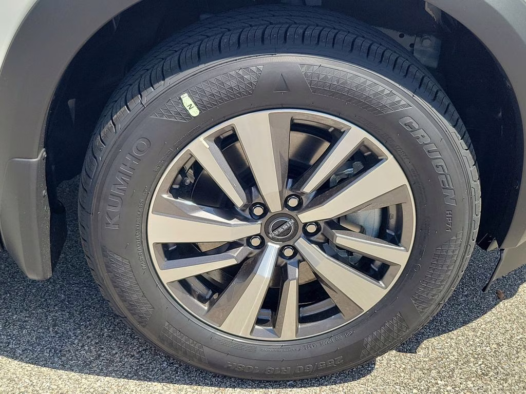 2026 Everest White Pearl Tricoat Nissan Pathfinder SL FWD SUV