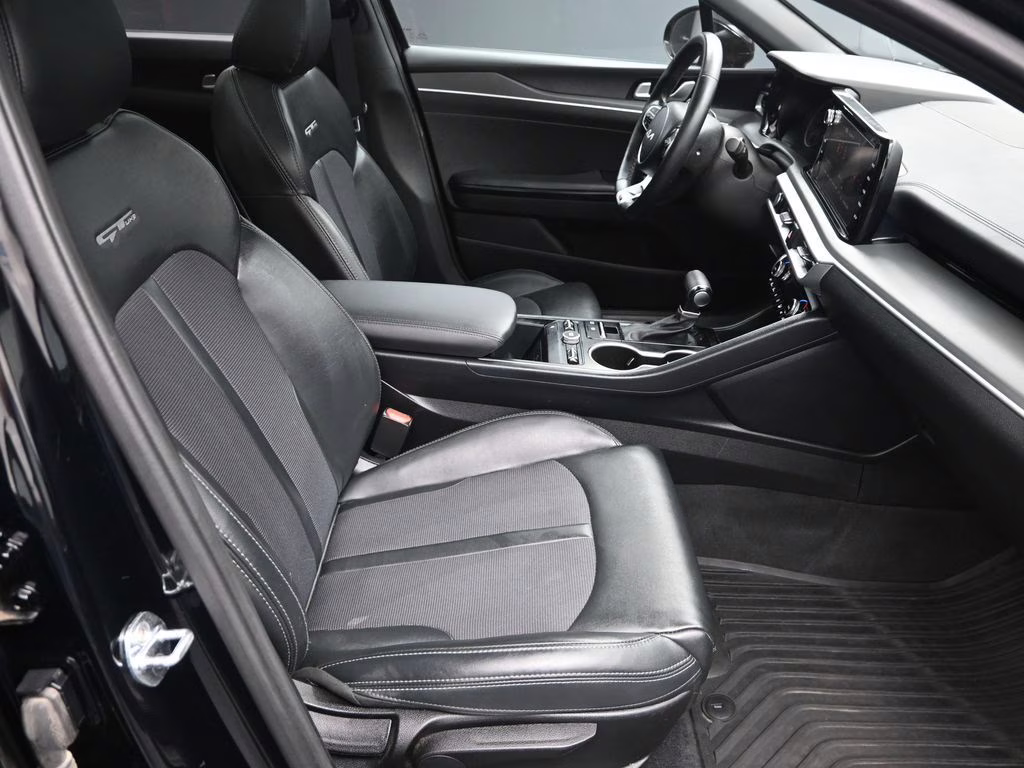 2022 Ebony Black Kia K5 GT-Line AWD Sedan