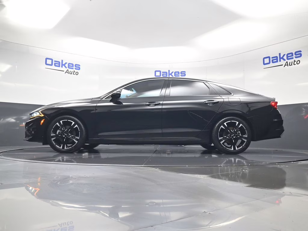 2022 Ebony Black Kia K5 GT-Line AWD Sedan