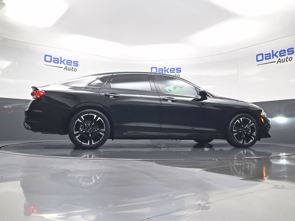 2022 Ebony Black Kia K5 GT-Line AWD Sedan