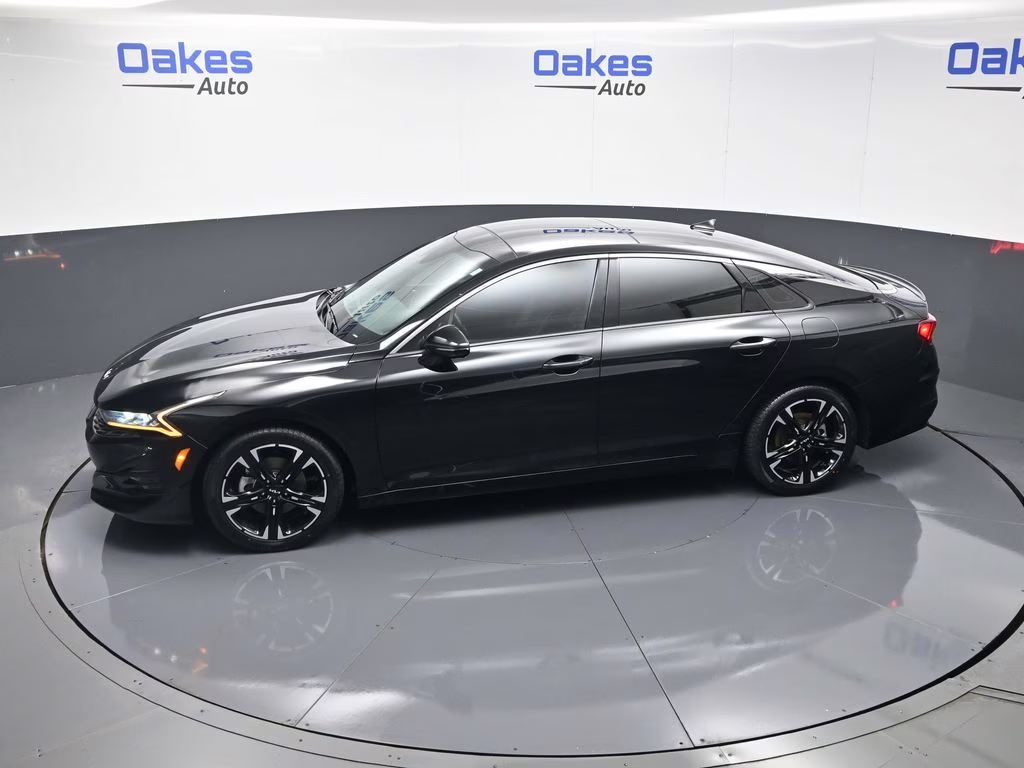 2022 Ebony Black Kia K5 GT-Line AWD Sedan