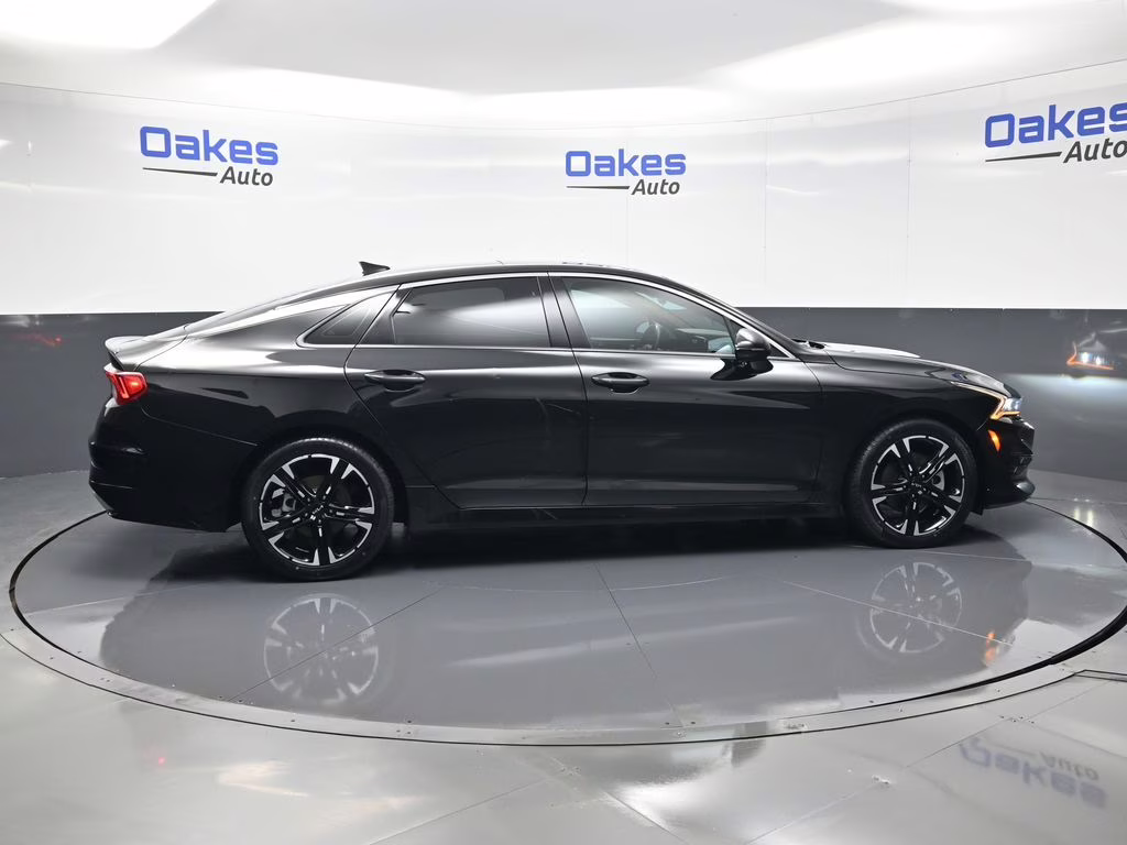 2022 Ebony Black Kia K5 GT-Line AWD Sedan