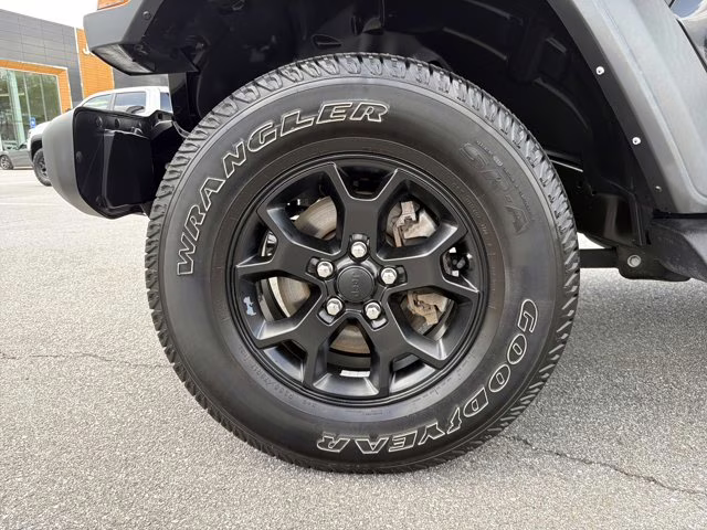 2022 Black Clearcoat Jeep Wrangler Willys 4X4 Convertible