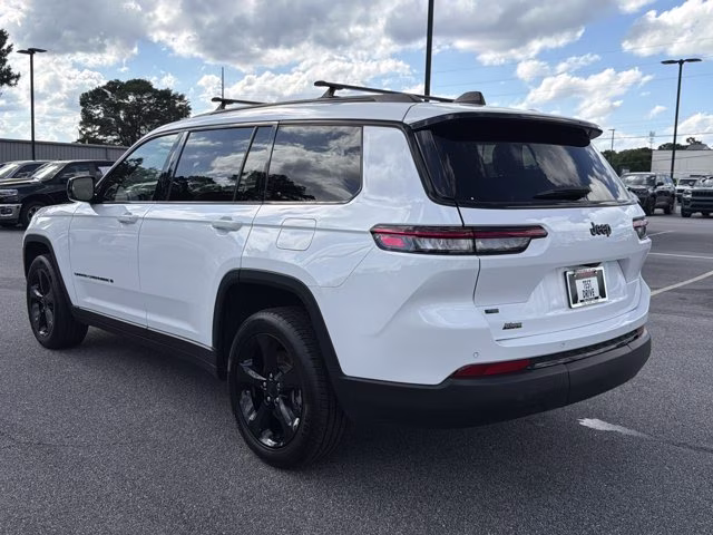2023 Bright White Clearcoat Jeep Grand Cherokee L Altitude RWD SUV