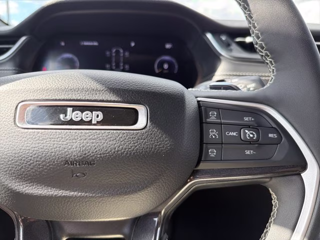 2023 Bright White Clearcoat Jeep Grand Cherokee L Altitude RWD SUV