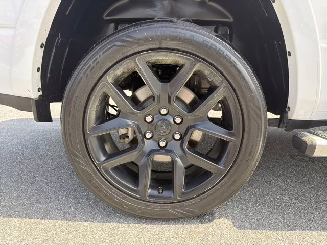 2022 Bright White Clearcoat Ram 1500 Laramie 4X4 Truck