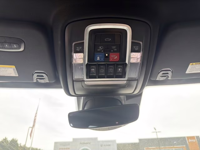 2022 Bright White Clearcoat Ram 1500 Laramie 4X4 Truck