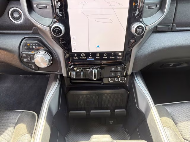 2022 Bright White Clearcoat Ram 1500 Laramie 4X4 Truck