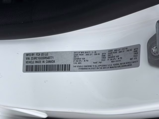 2025 Bright White Clearcoat Chrysler Pacifica Limited FWD Van