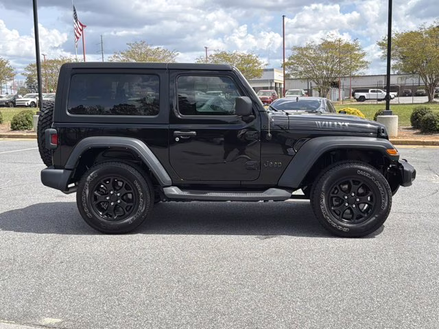 2022 Black Clearcoat Jeep Wrangler Willys 4X4 Convertible