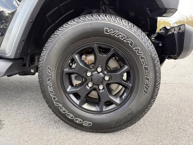 2022 Black Clearcoat Jeep Wrangler Willys 4X4 Convertible