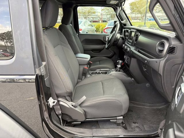 2022 Black Clearcoat Jeep Wrangler Willys 4X4 Convertible