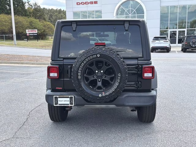 2022 Black Clearcoat Jeep Wrangler Willys 4X4 Convertible