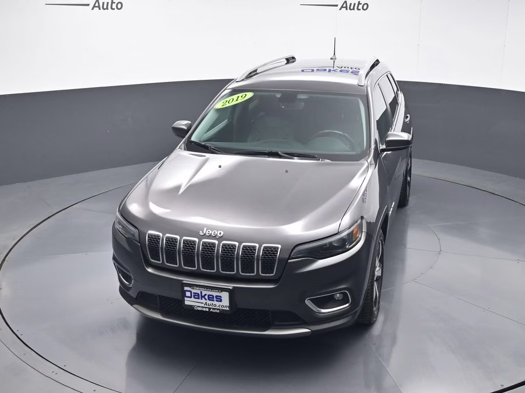2019 Granite Crystal Metallic Clearcoat Jeep Cherokee Limited FWD SUV