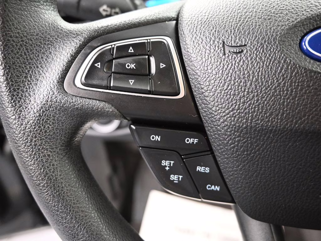 2018 Magnetic Ford Escape SE FWD SUV