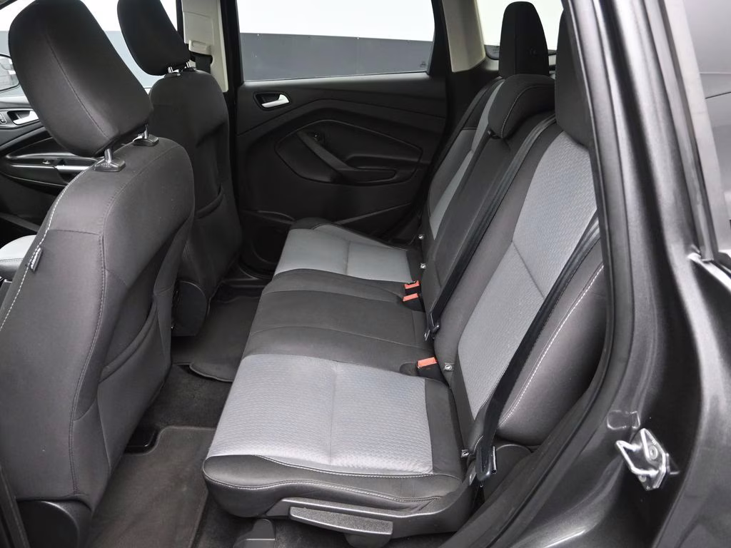 2018 Magnetic Ford Escape SE FWD SUV