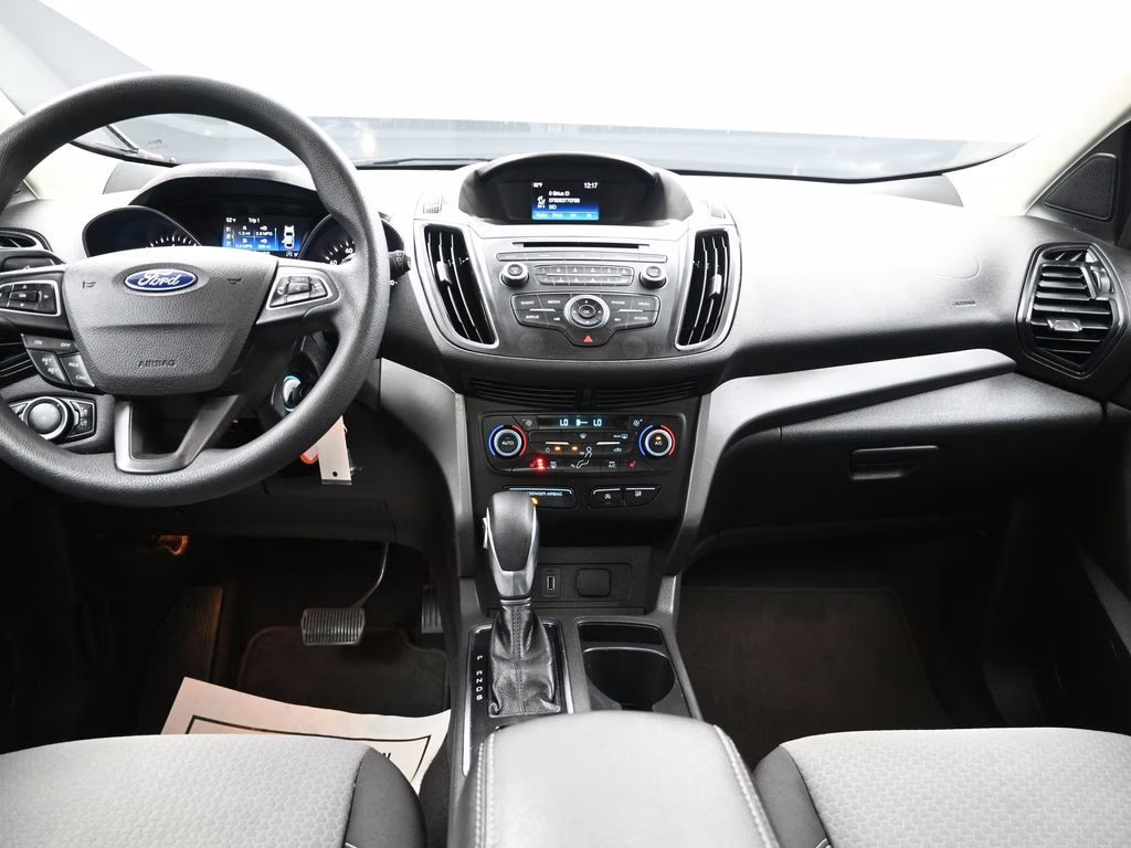 2018 Magnetic Ford Escape SE FWD SUV