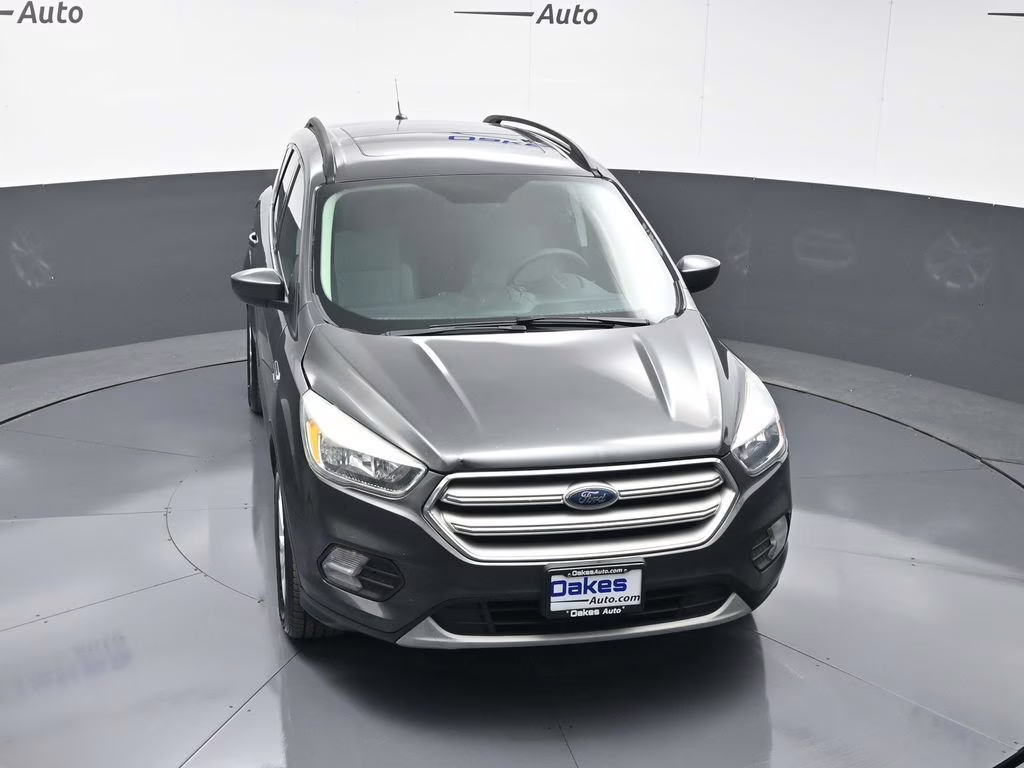 2018 Magnetic Ford Escape SE FWD SUV