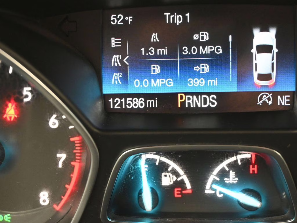 2018 Magnetic Ford Escape SE FWD SUV