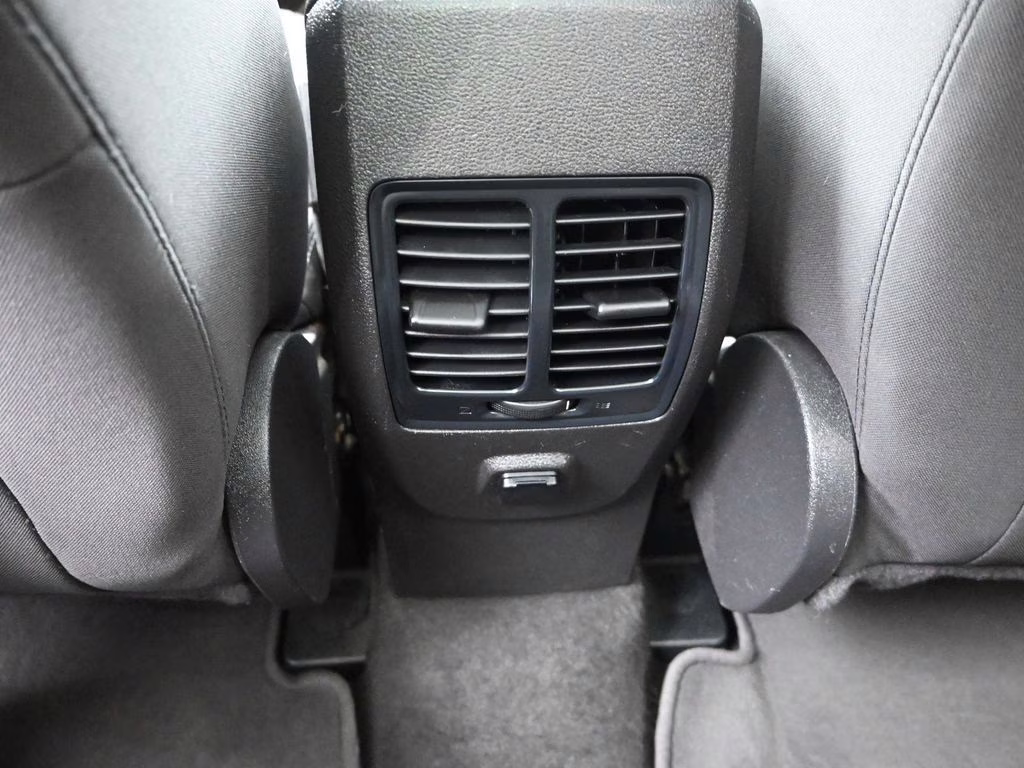 2018 Magnetic Ford Escape SE FWD SUV