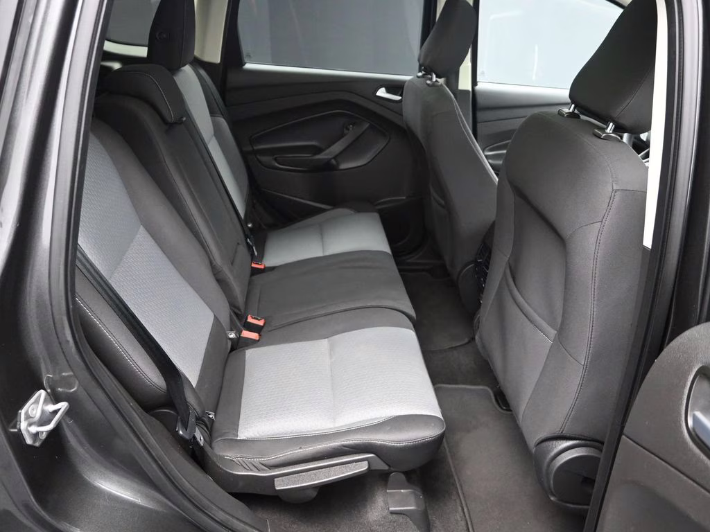 2018 Magnetic Ford Escape SE FWD SUV