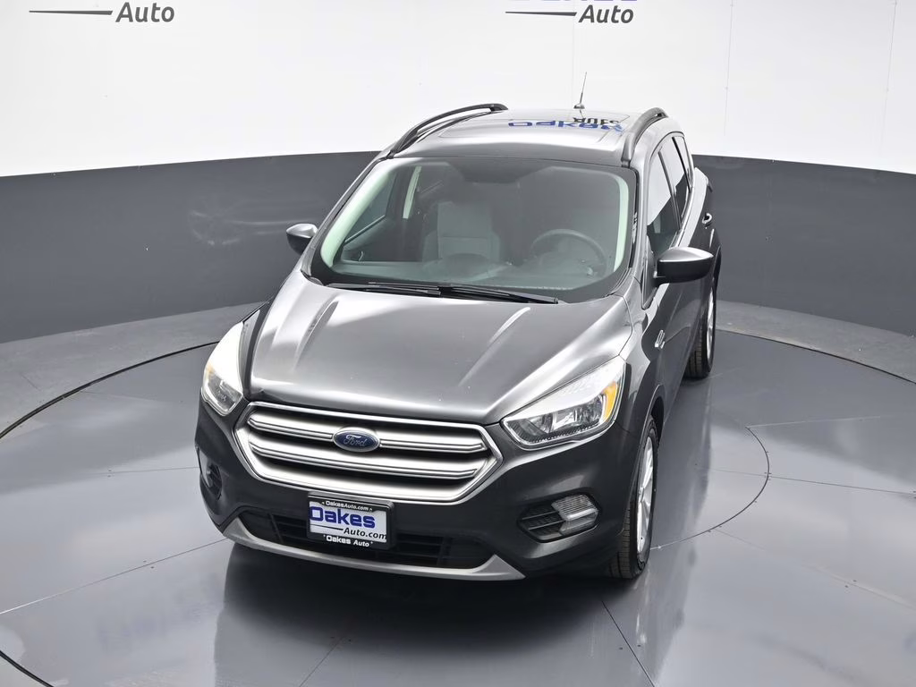 2018 Magnetic Ford Escape SE FWD SUV
