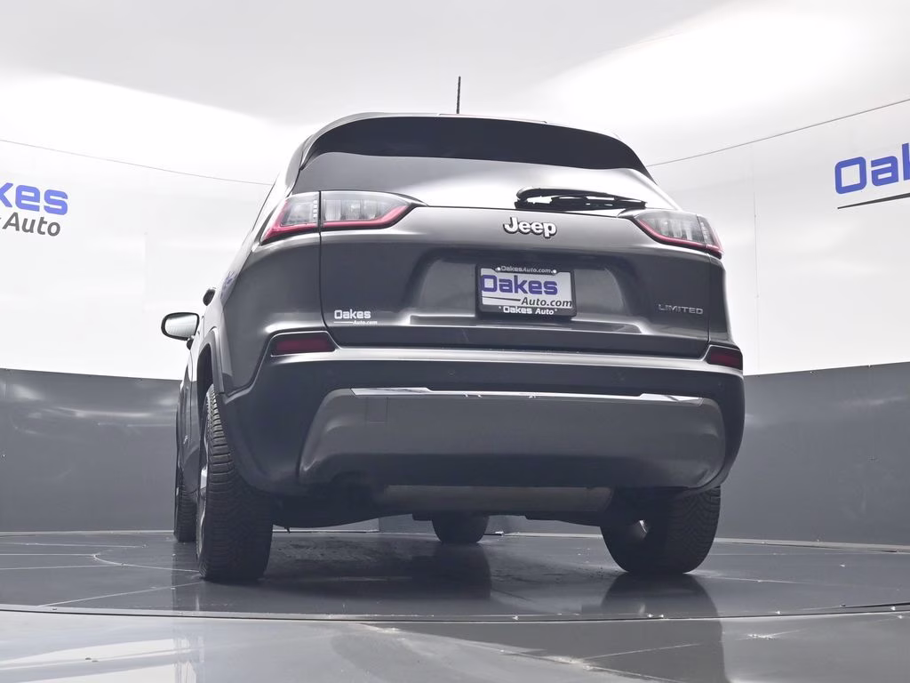 2019 Granite Crystal Metallic Clearcoat Jeep Cherokee Limited FWD SUV
