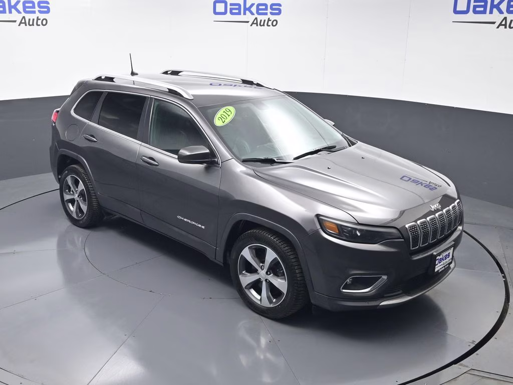 2019 Granite Crystal Metallic Clearcoat Jeep Cherokee Limited FWD SUV