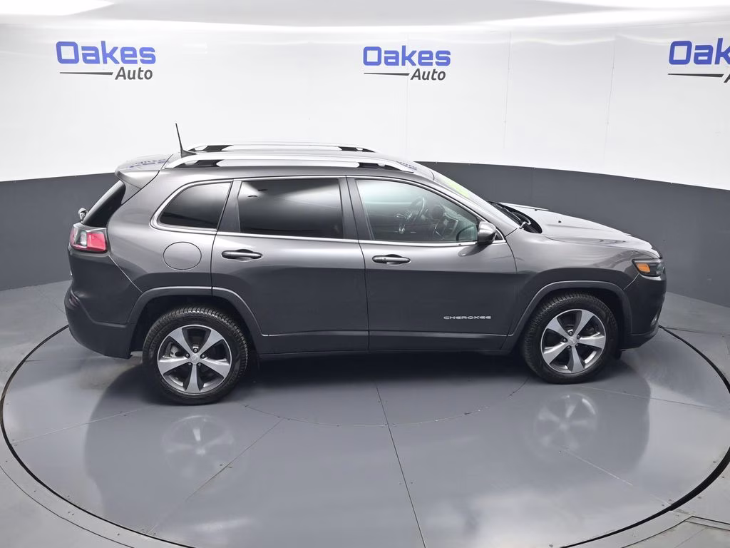 2019 Granite Crystal Metallic Clearcoat Jeep Cherokee Limited FWD SUV