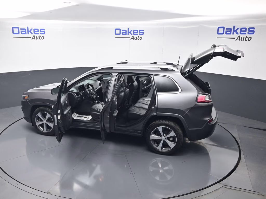 2019 Granite Crystal Metallic Clearcoat Jeep Cherokee Limited FWD SUV