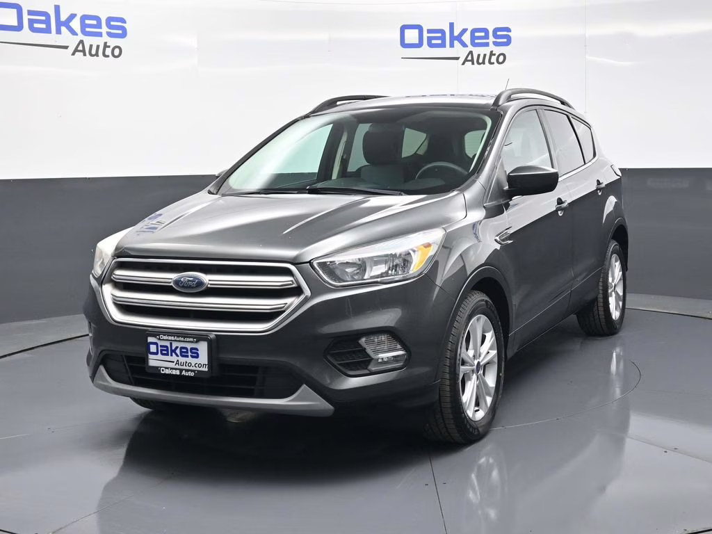 2018 Magnetic Ford Escape SE FWD SUV