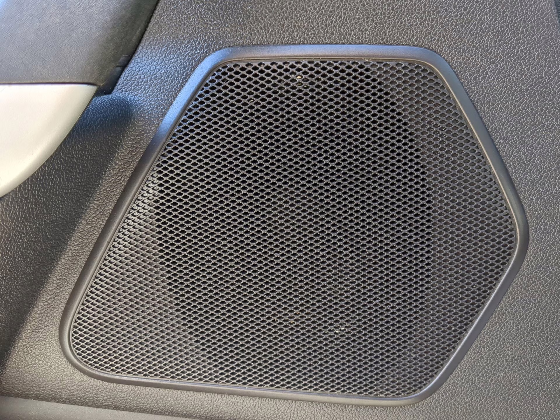 2012 Tuxedo Black Metallic Ford Edge Limited FWD Crossover