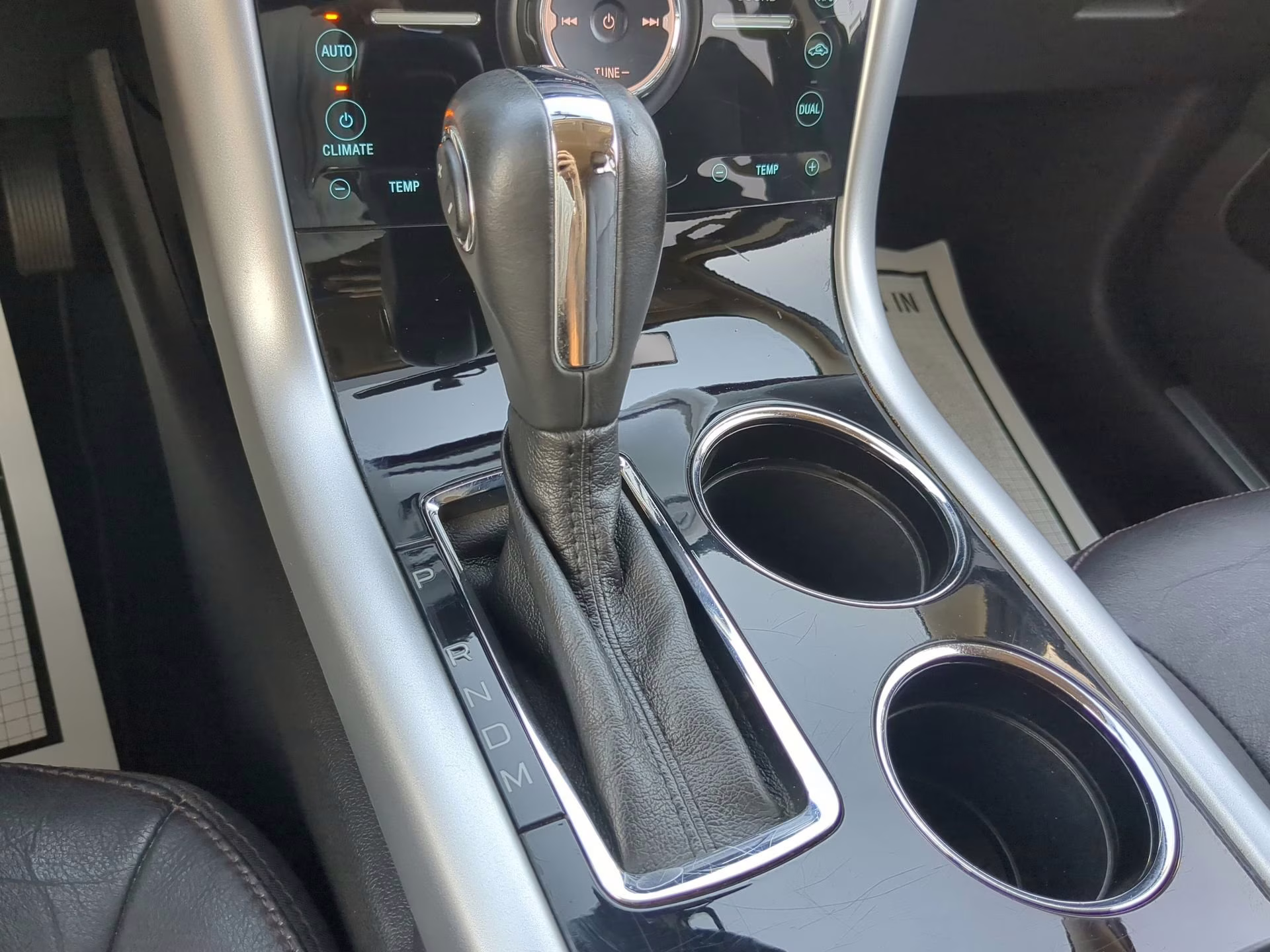 2012 Tuxedo Black Metallic Ford Edge Limited FWD Crossover