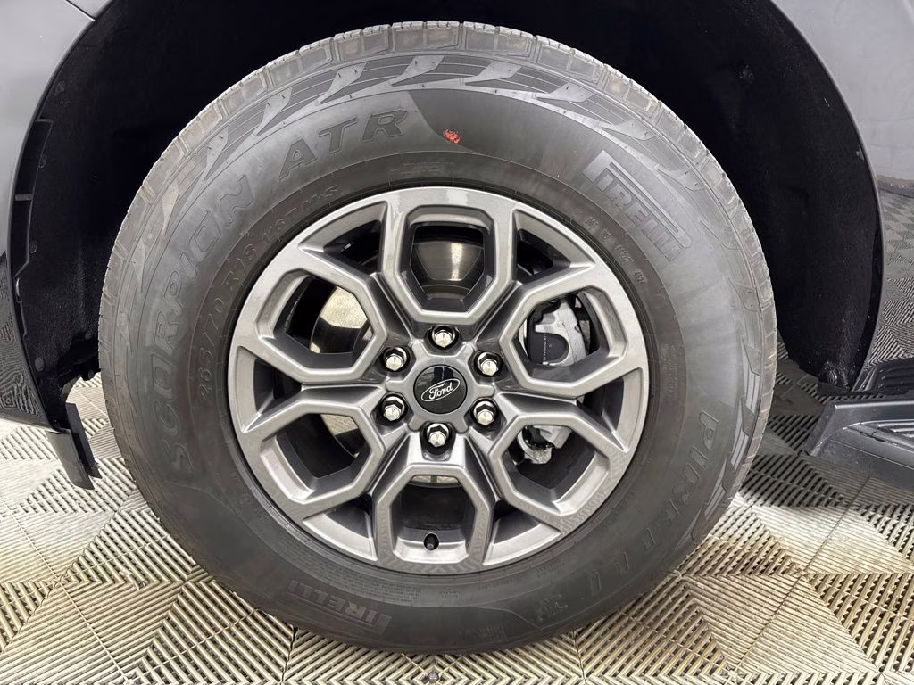 2025 Agate Black Metallic Ford Expedition Max Active RWD SUV