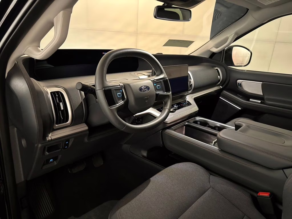 2025 Agate Black Metallic Ford Expedition Max Active RWD SUV