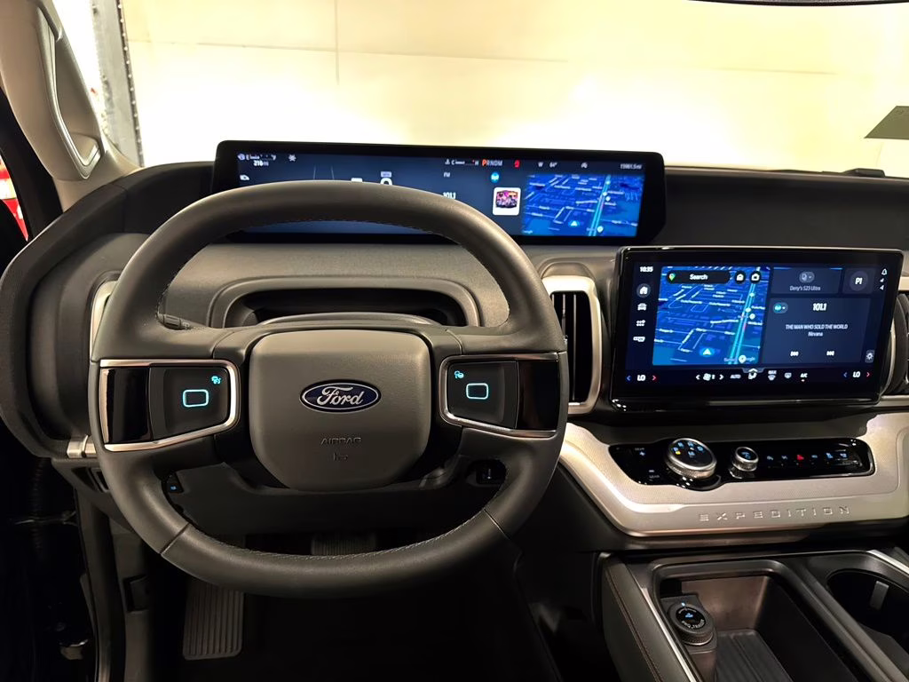 2025 Agate Black Metallic Ford Expedition Max Active RWD SUV