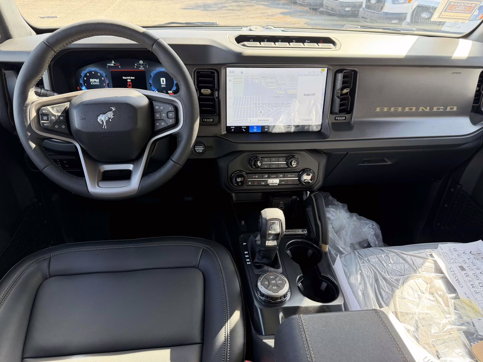 2026 White Ford Bronco Badlands 4X4 SUV