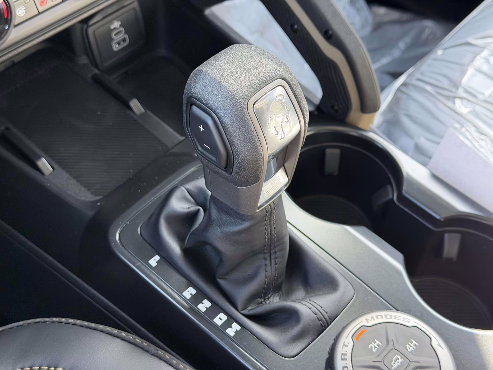 2026 White Ford Bronco Badlands 4X4 SUV