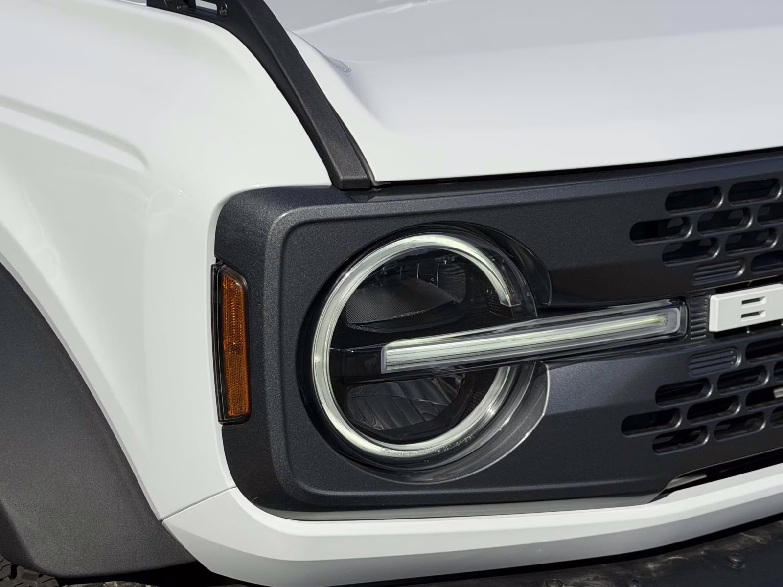 2026 White Ford Bronco Badlands 4X4 SUV