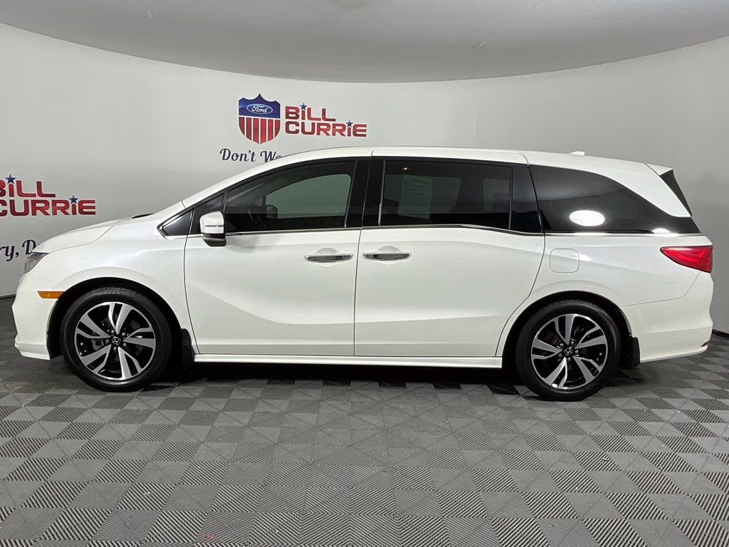 2019 Diamond White Pearl Honda Odyssey Elite FWD Van