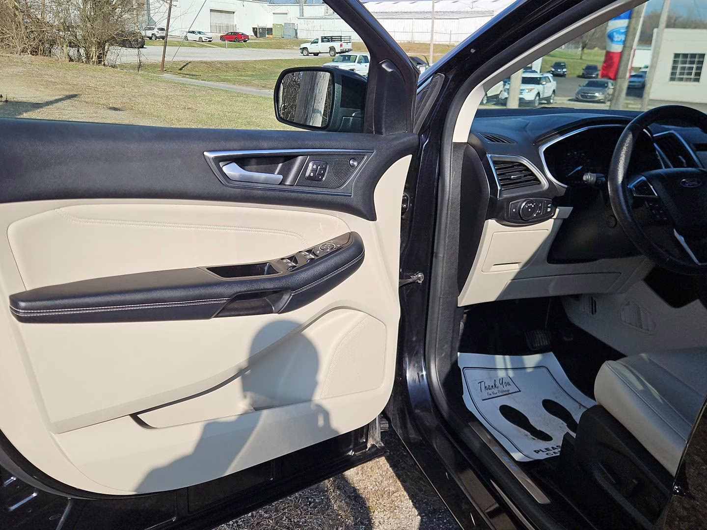 2020 Agate Black Ford Edge Titanium FWD SUV