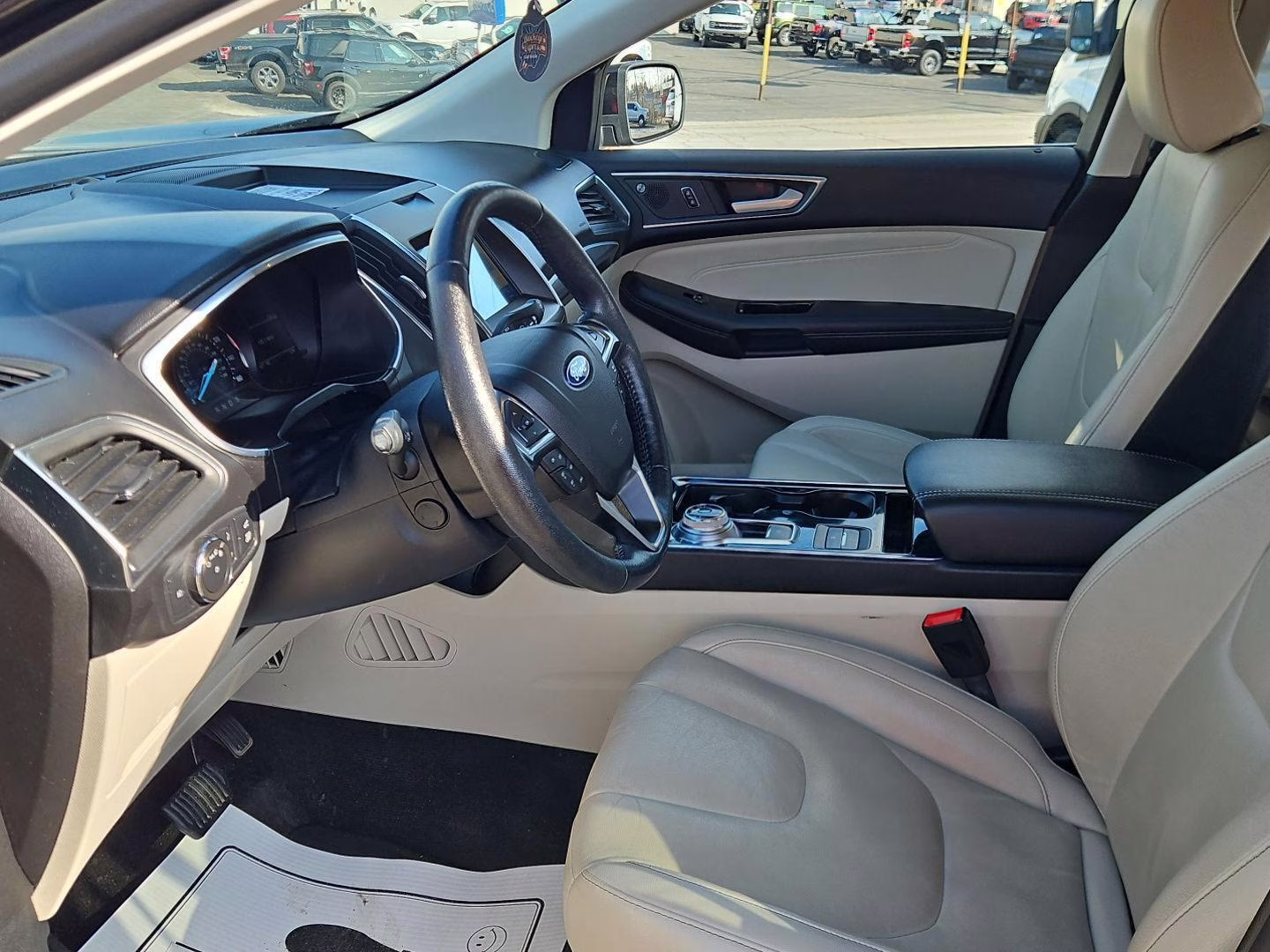 2020 Agate Black Ford Edge Titanium FWD SUV