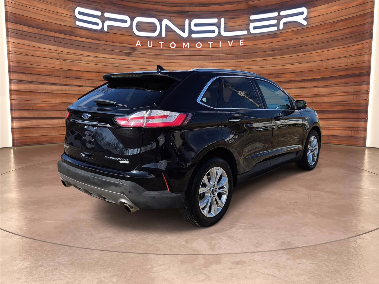 2020 Agate Black Ford Edge Titanium FWD SUV