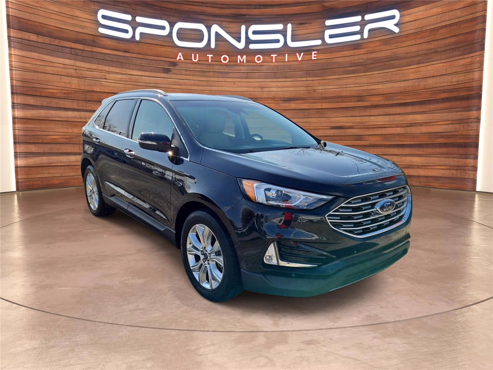 2020 Agate Black Ford Edge Titanium FWD SUV