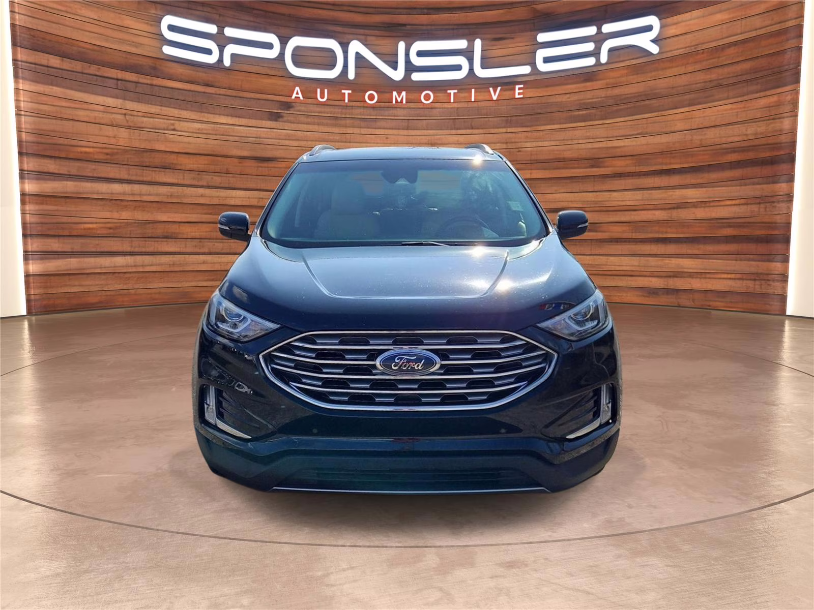 2020 Agate Black Ford Edge Titanium FWD SUV