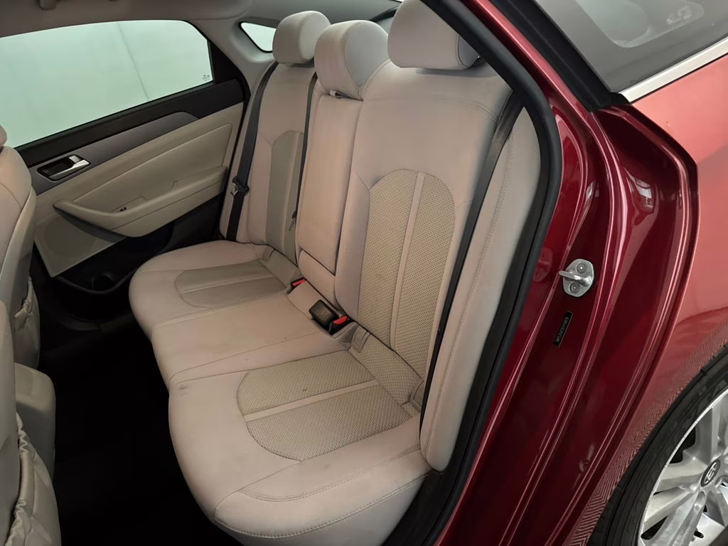 2015 Venetian Red Hyundai Sonata SE FWD Sedan